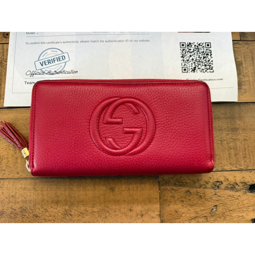 Gucci Soho Wallet Women's Red Leather Zip Around Tassel GG Logo W/COA - Picture 2 of 14